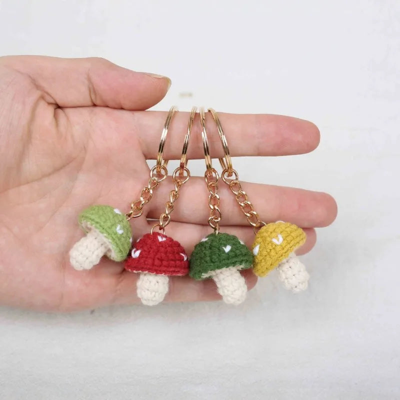 Multicolor Small Mushroom Crochet Keyrings Handmaking Knitted Mini Mushroom Keychains Custom Accessories Wholesale Car Keychains